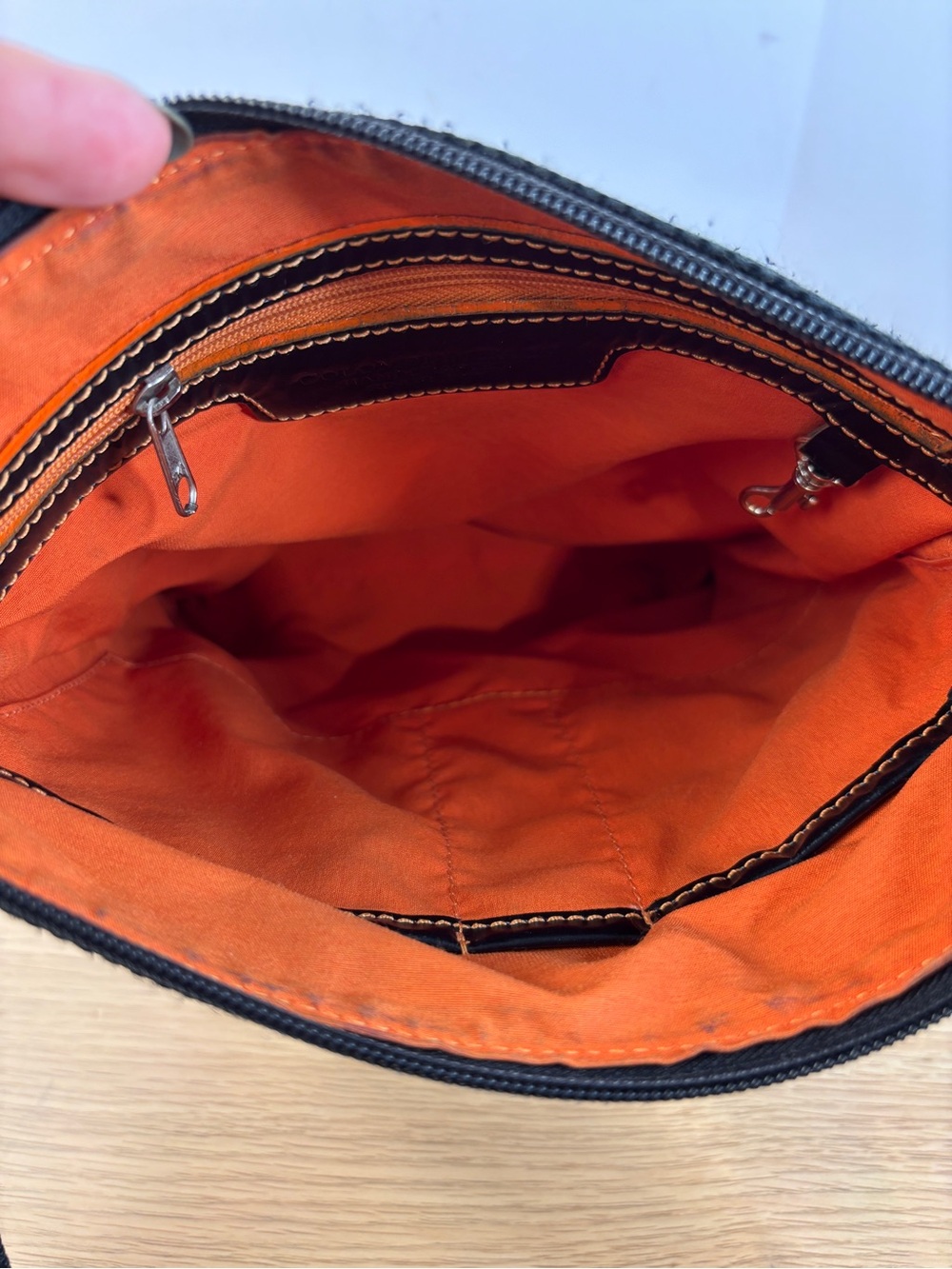 Colombian Bags Brand Crafted Since 1977 Black Crossbody - Picture 7 of 13